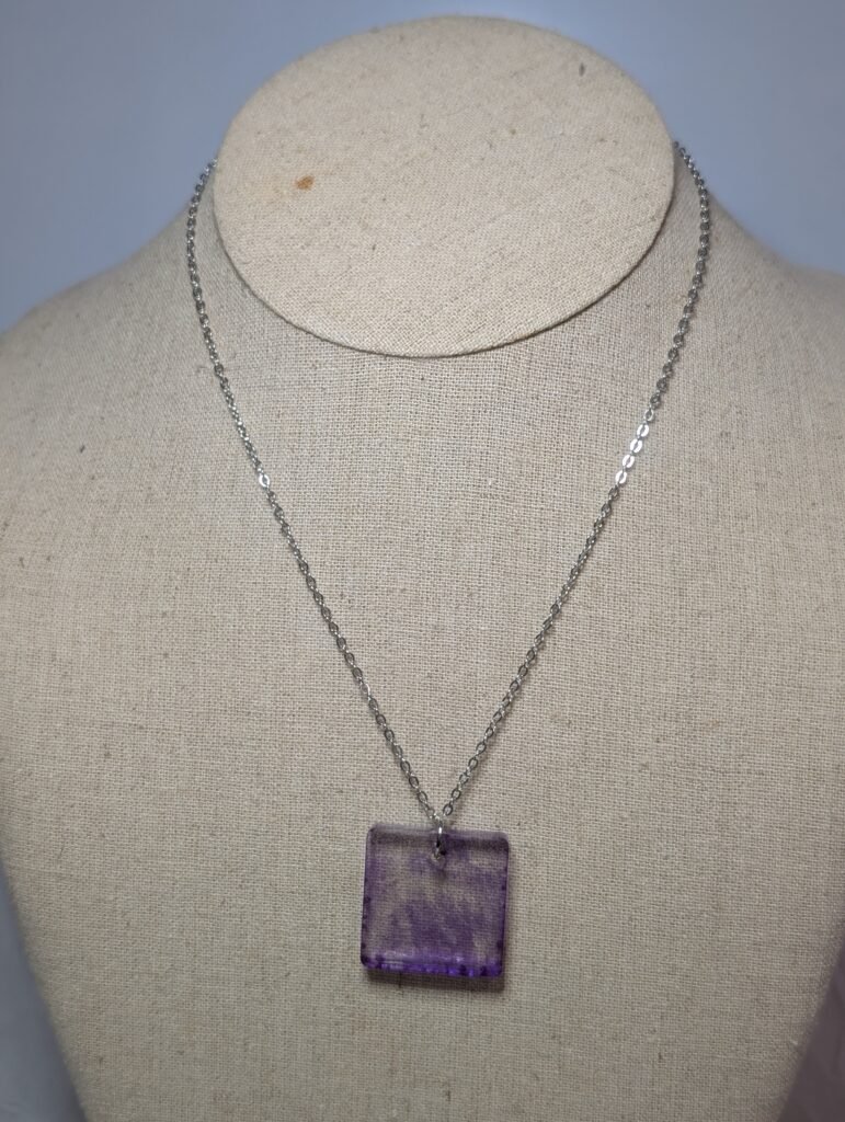 Voile Violet